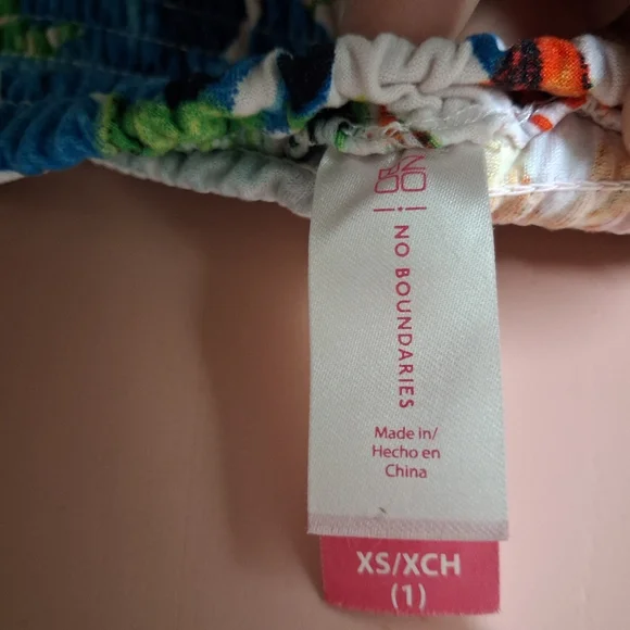 No Boundaries Strapless Tropical Floral Jumpsuit Size XS Wide Leg Summer Romper - Picture 3 of 10